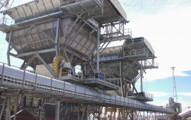 Transport und Lagerung von Getreide im Hafen von Tarragona