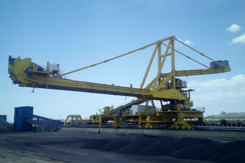 Stacker reclaimer iron ore