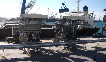 Transport und Lagerung von Getreide im Hafen von Tarragona