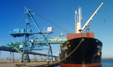 Neuer Getreide-Schiffsbelader am Gloria Dock von Port Saint Luis du Rhone